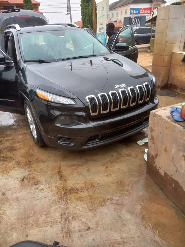 Main image of 2015 JEEP Cherokee